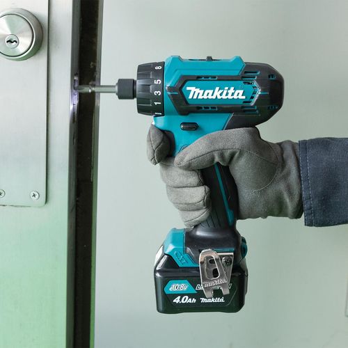 cumpără Șurubelnița Makita DF033DSME Mașina de insurubat cu 2 acum CXT 12V Max 4.0Ah 30Nm în Chișinău 