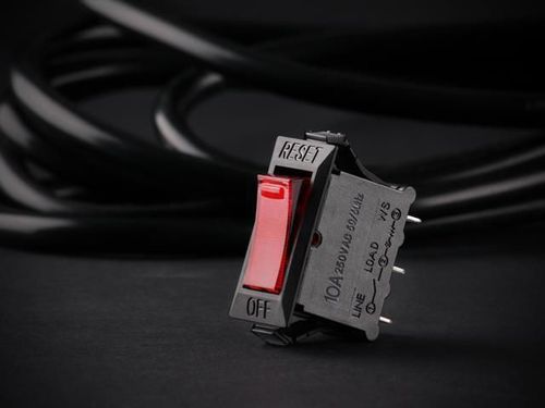 cumpără Filtru electric Sven SF-06E, 6 Sockets, Children protection, Non-Flammable, 5.0m, Black în Chișinău 