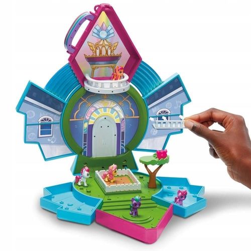 купить Домик для кукол Hasbro F3875 MLP Фигурка пони Mini World Magic Playset Epic Mini Crystal Brighthouse в Кишинёве 