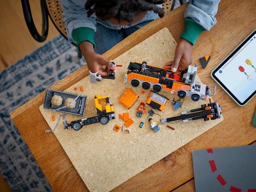 cumpără Set de construcție Lego 60467 City: Camion de tractare de mare tonaj cu macara în Chișinău 