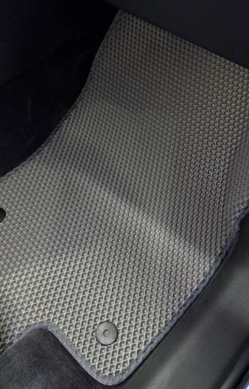 купить Коврик для автомобиля Aileron 61128 Audi Q3 (F3) (2018-) салон (3D с подпятником)(Крепеж2) в Кишинёве 