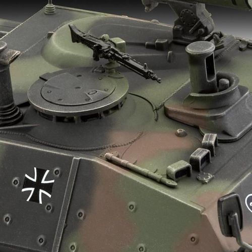 купить Конструктор Revell 63353 Macheta de asamblat Raketenjagdpanzer Jaguar-1, 60900 в Кишинёве 