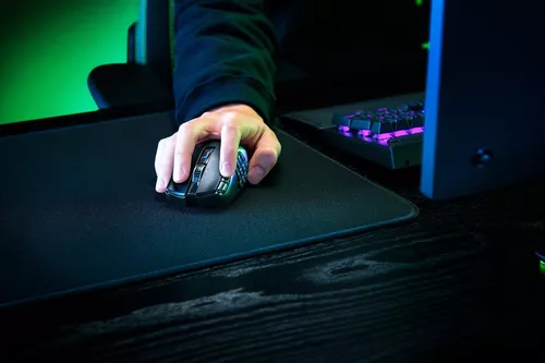 cumpără Mouse Razer RZ01-03600100-R3G1 Naga V2 HyperSpeed, Black în Chișinău 