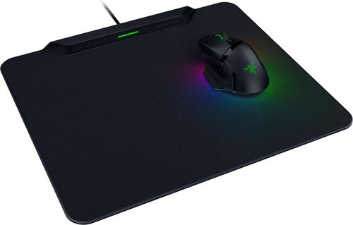 cumpără Covoraș pentru mouse Razer RZ81-04930100-B3M1 Pad with Wireless Charger HyperFlux V2 Hard Edition în Chișinău 