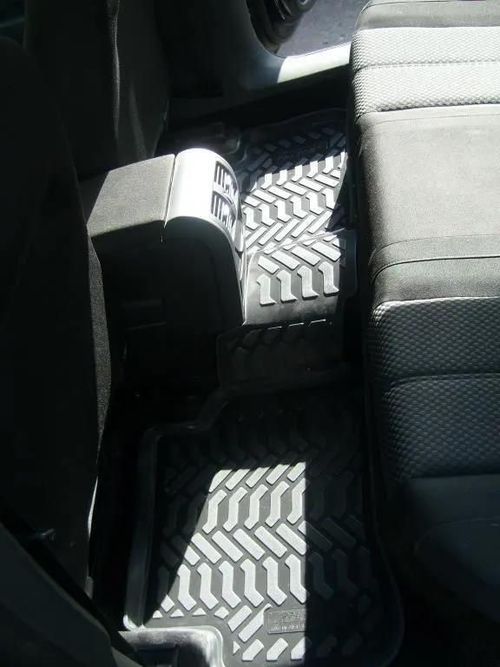 купить Коврик для автомобиля Aileron 62063 VW Passat (B6) (2005-2010) салон (3D с подпятником) (Крепеж) в Кишинёве 