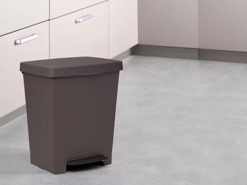 cumpără Coș de gunoi Tatay 55875 cu pedala Cubik 23l 33.5x30x39cm maro în Chișinău 