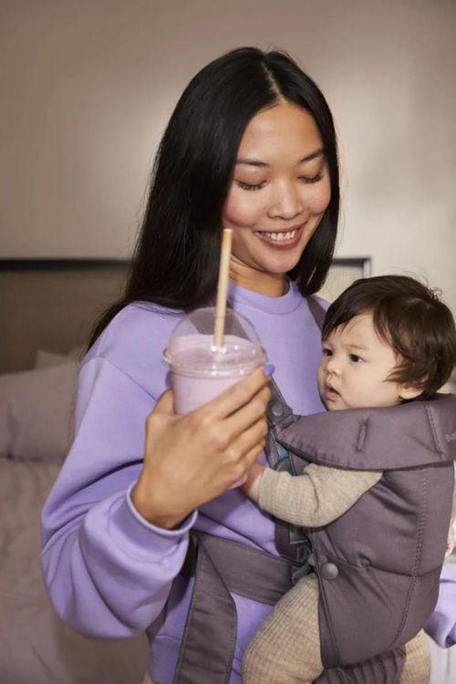 купить Кенгуру BabyBjorn 021034E1 Mini Dark Purple cu pozitii multiple de purtare, bumbac в Кишинёве 