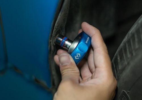 купить Ручной инструмент King Tony 2747DR трещотка вороток для головок 1/4", дисковая 72зубца в Кишинёве 