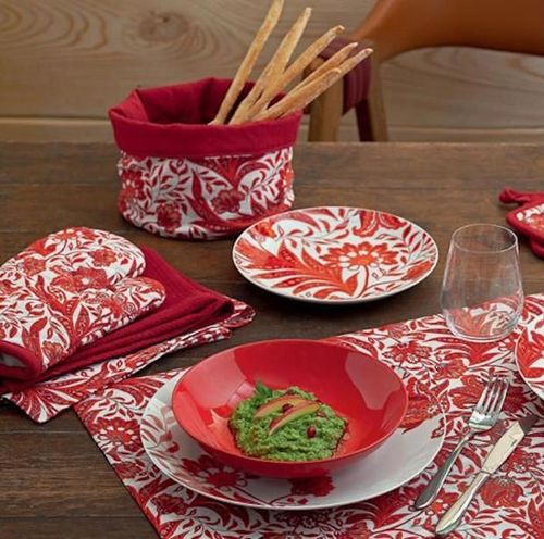 купить Домашний текстиль Tognana 53051 Traversa de masa Red Ornament 140x40cm в Кишинёве 