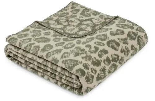 купить Плед s.Oliver 2657/700 Jacquar Decke 150х200 Olive в Кишинёве 
