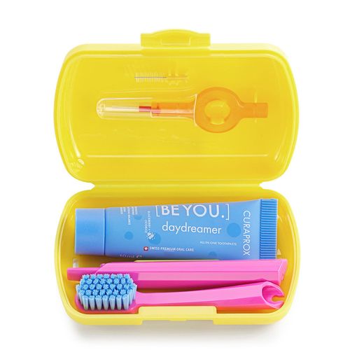 Set pentru igiena orala Curaprox Travel Set (periuta+pasta+intradentar) Yellow 