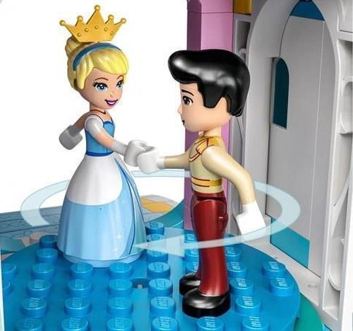 купить Конструктор Lego 43206 Cinderella and Prince Charmings Castle в Кишинёве 