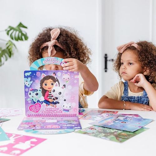 cumpără Set de creație Totum TT420359 Gabby Dollhouse, Set cu șabloane, autocolante, foi de joc, pixuri gel, 61862 în Chișinău 