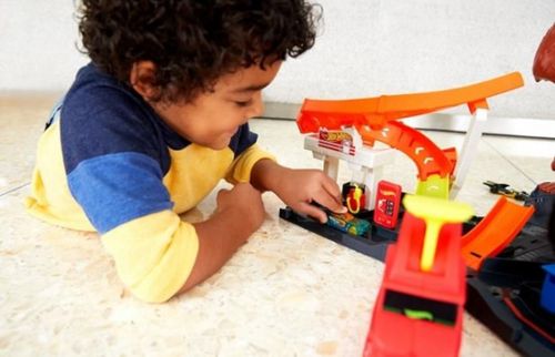 cumpără Mașină Hot Wheels GTT94 Set Atacul gorilei toxice în Chișinău 