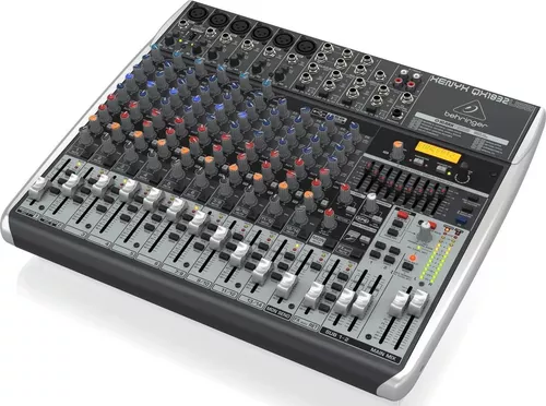 cumpără DJ controller Behringer Xenyx QX1832USB în Chișinău 