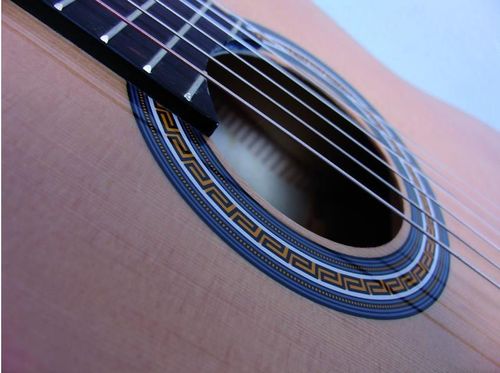 купить Гитара Clifton Valesca 39 4/4 Комплект Natural, классический в Кишинёве 