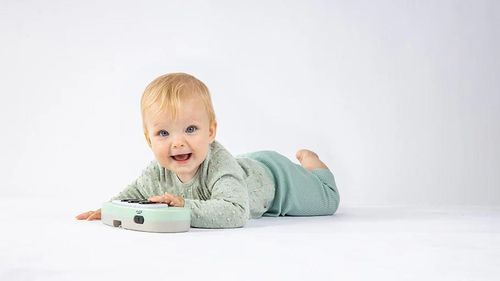 купить Игровой комплекс для детей Tiny Love 2222180831 Stationary Activity Center Black&White Decor в Кишинёве 